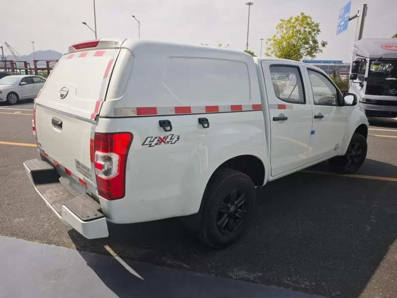 Isuzu RE-MAX Manual Diesel Pickup com tampa de carga removível
