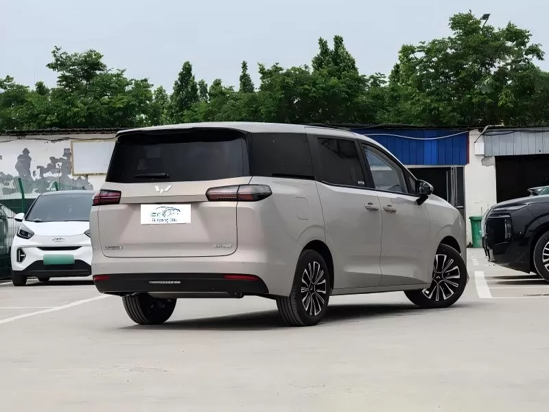 Wuling Starlight 730 2026 1.5T CVT Premium MPV de 7 lugares para transporte familiar e de passageiros