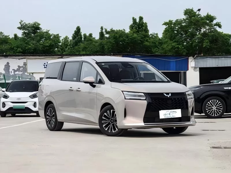 Wuling Starlight 730 2026 1.5T CVT Premium MPV de 7 lugares para transporte familiar e de passageiros