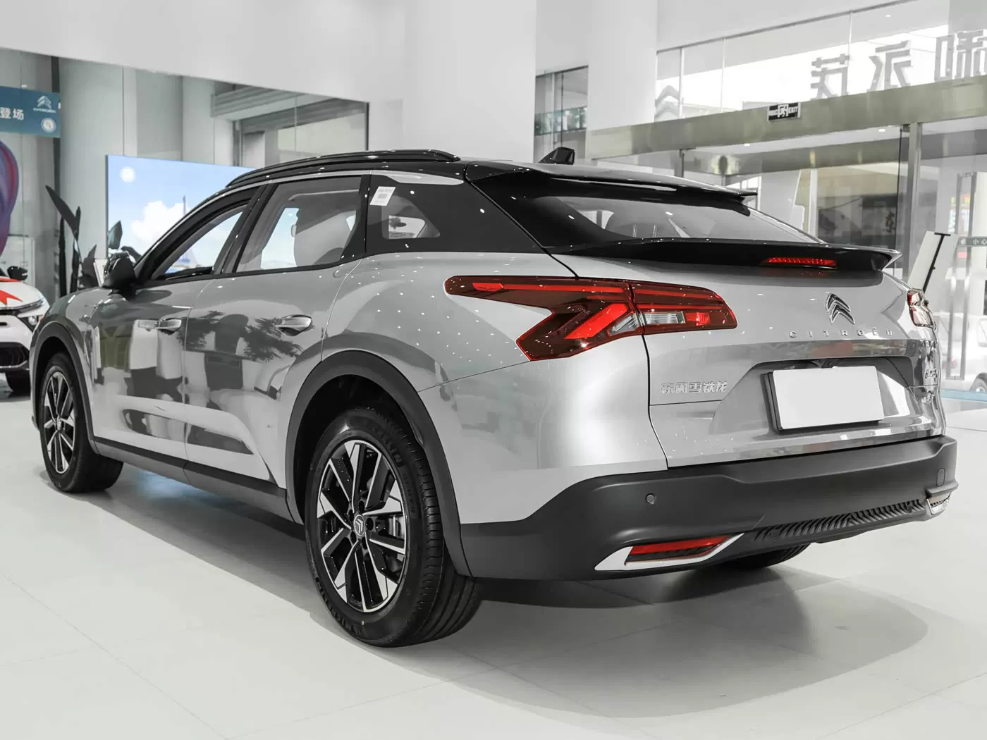 Carro usado Dongfeng Citroën Versailles C5X à venda – Silu Auto Export