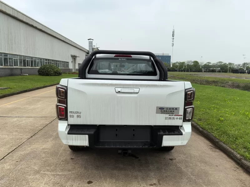 Isuzu Lingtuo Cross-Country 2.5T 4X4 Diesel Pickup-Novo da China
