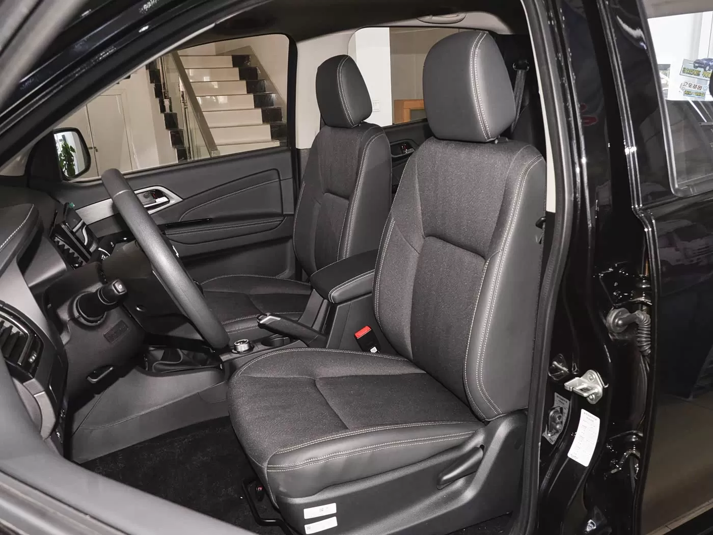 Camionete Isuzu RE-MAX 2.8T Manual 2WD - Camionete de alto custo-desempenho para venda