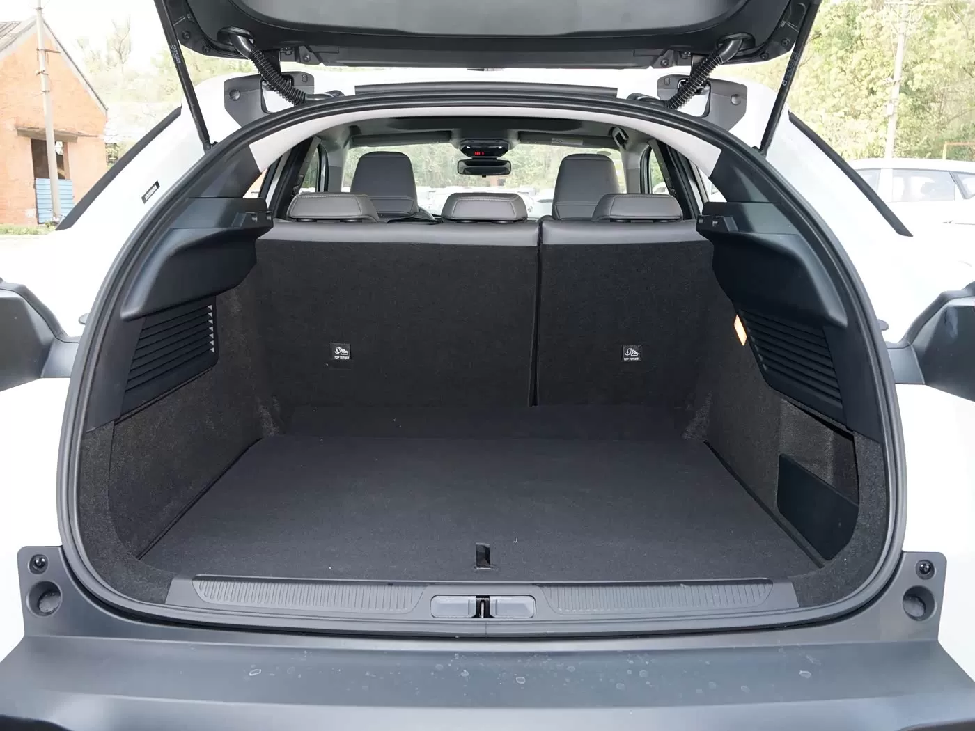 Carro usado Dongfeng Citroën Versailles C5X à venda – Silu Auto Export