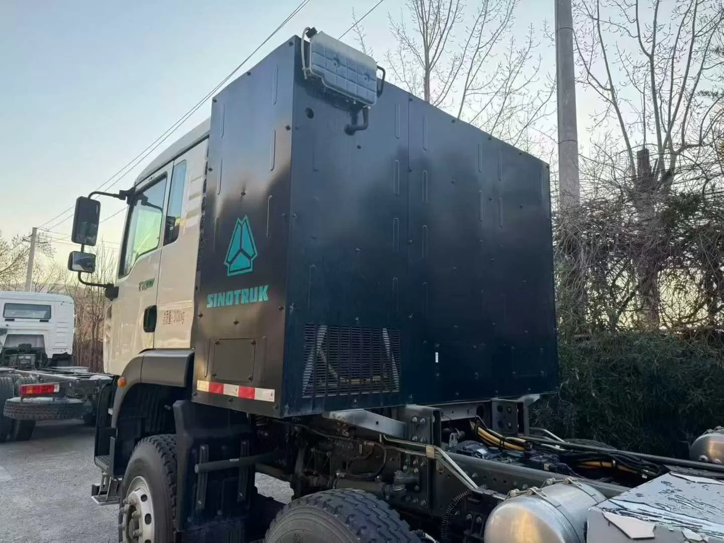 Caminhão trator Sinotruk Howo TX 6 × 4 caminhão usado para venda na China