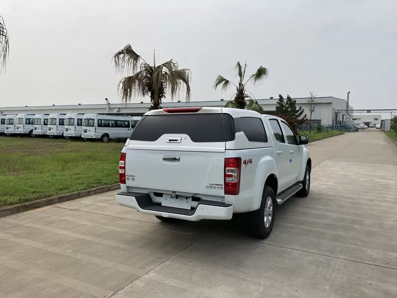 Isuzu Lingtuo Cross-Country 2.5T 4X4 Diesel Pickup-Novo da China
