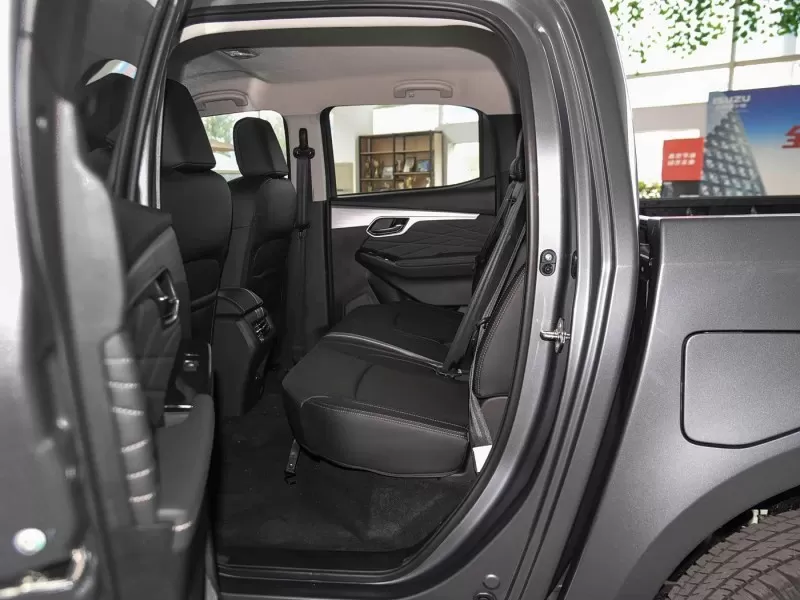 Isuzu D-MAX Cross-Country 3.0T 4X4 Diesel Pickup da China