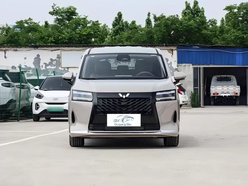 Wuling Starlight 730 2026 1.5T CVT Premium MPV de 7 lugares para transporte familiar e de passageiros